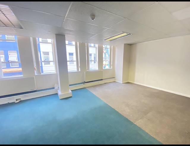 104M² OFFICE TO LET IN CAPE TOWN CITY CENTRE